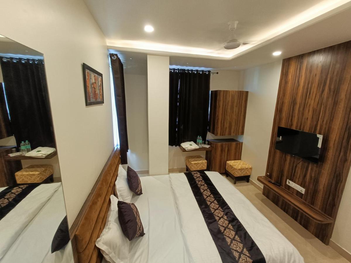 Hotel Vrinda Inn Udaipur Bagian luar foto