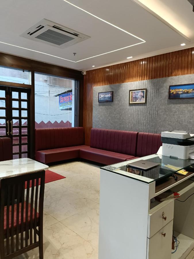 Hotel Vrinda Inn Udaipur Bagian luar foto