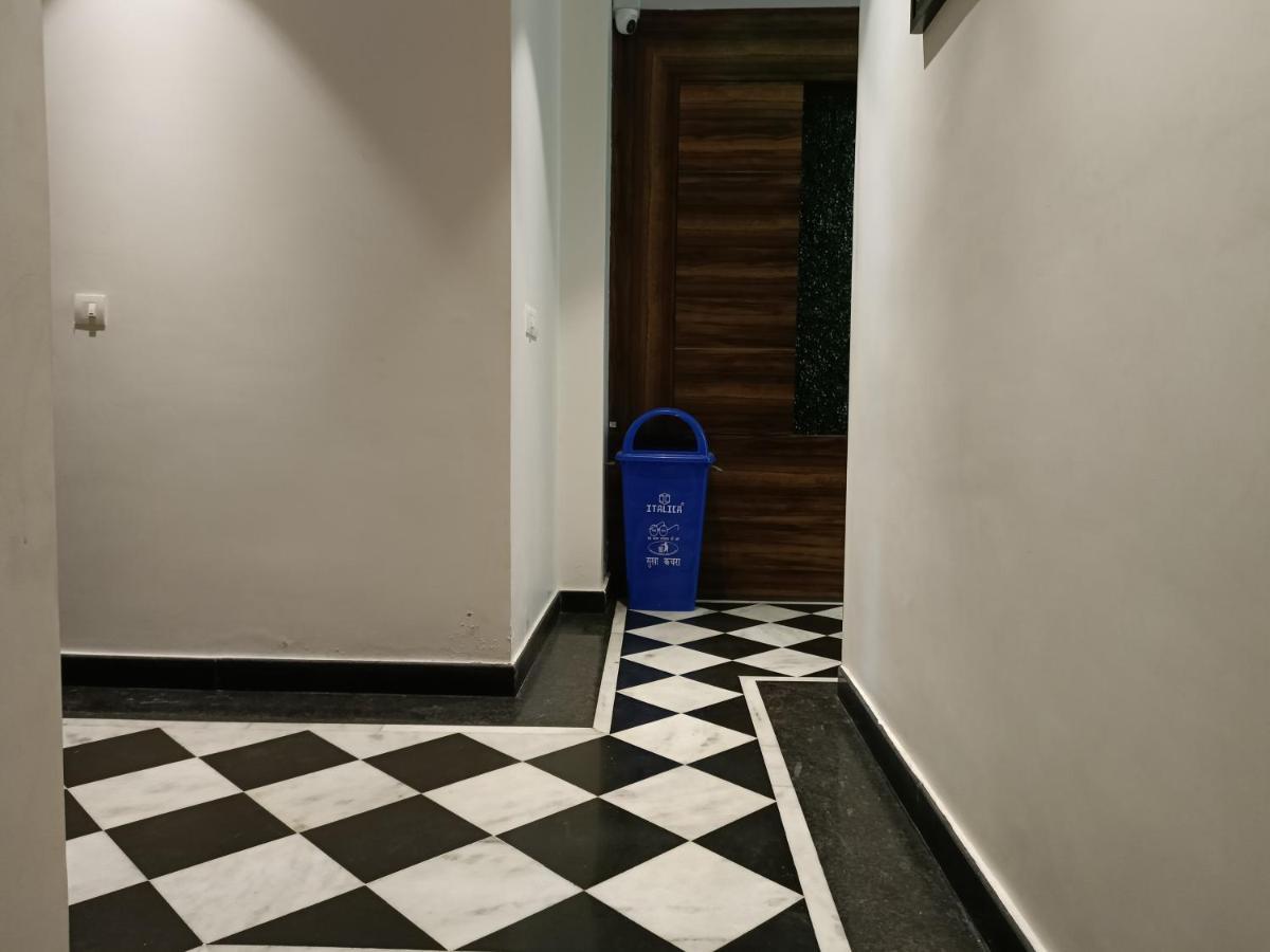 Hotel Vrinda Inn Udaipur Bagian luar foto