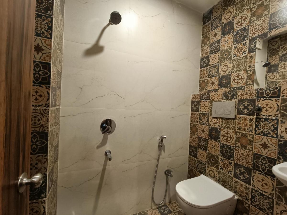 Hotel Vrinda Inn Udaipur Bagian luar foto